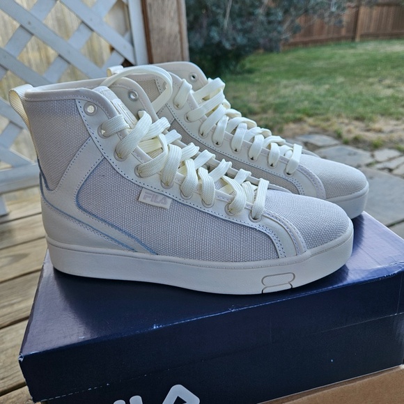 Fila Madina Gardenia Turtledove Leather High Tops Women's 6.5 USA - Picture 2 of 13